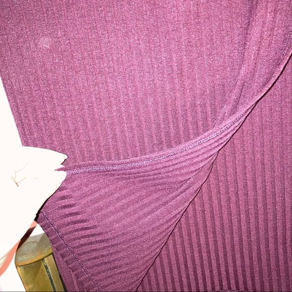 SOLD ON DEPOP Ribbed Body Con Midi🍉 - Picture 5 of 5